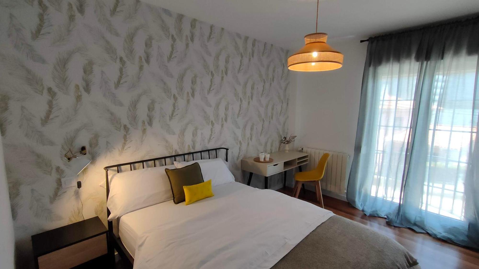 Rosa De Ciudad. Chalet Centrico Con Mucha Intimidad Santander