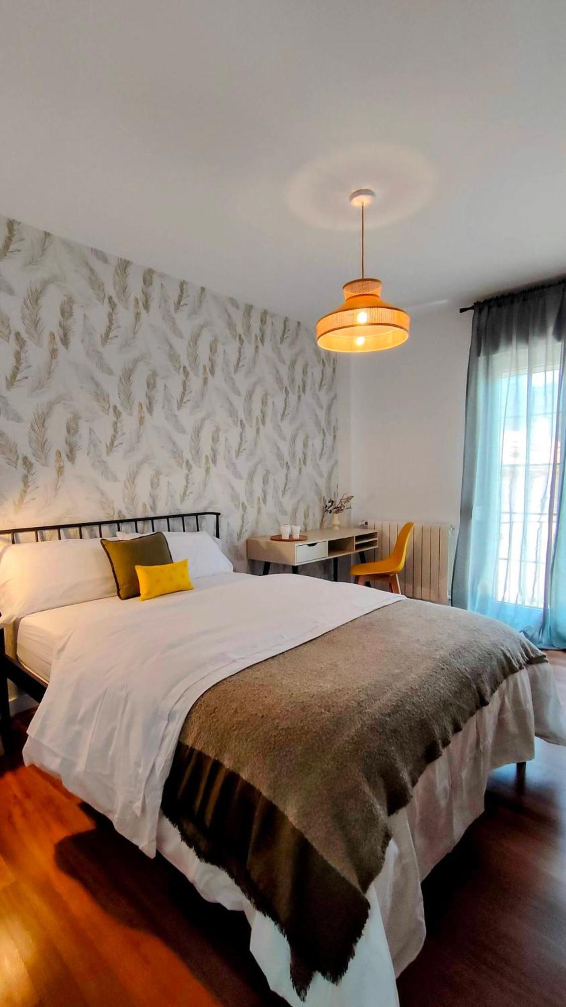 Rosa De Ciudad. Chalet Centrico Con Mucha Intimidad Santander