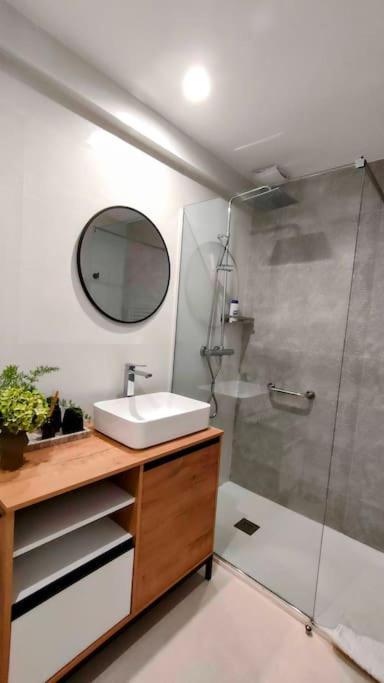 Rosa De Ciudad. Chalet Centrico Con Mucha Intimidad