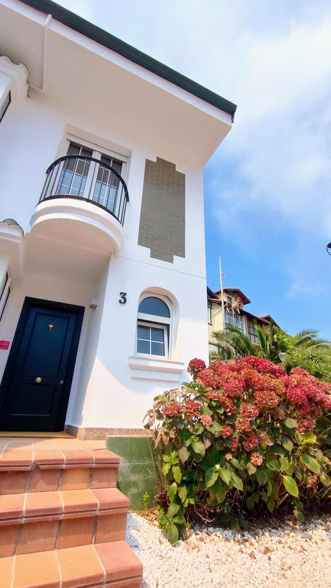 Rosa De Ciudad. Chalet Centrico Con Mucha Intimidad Holiday home Santander